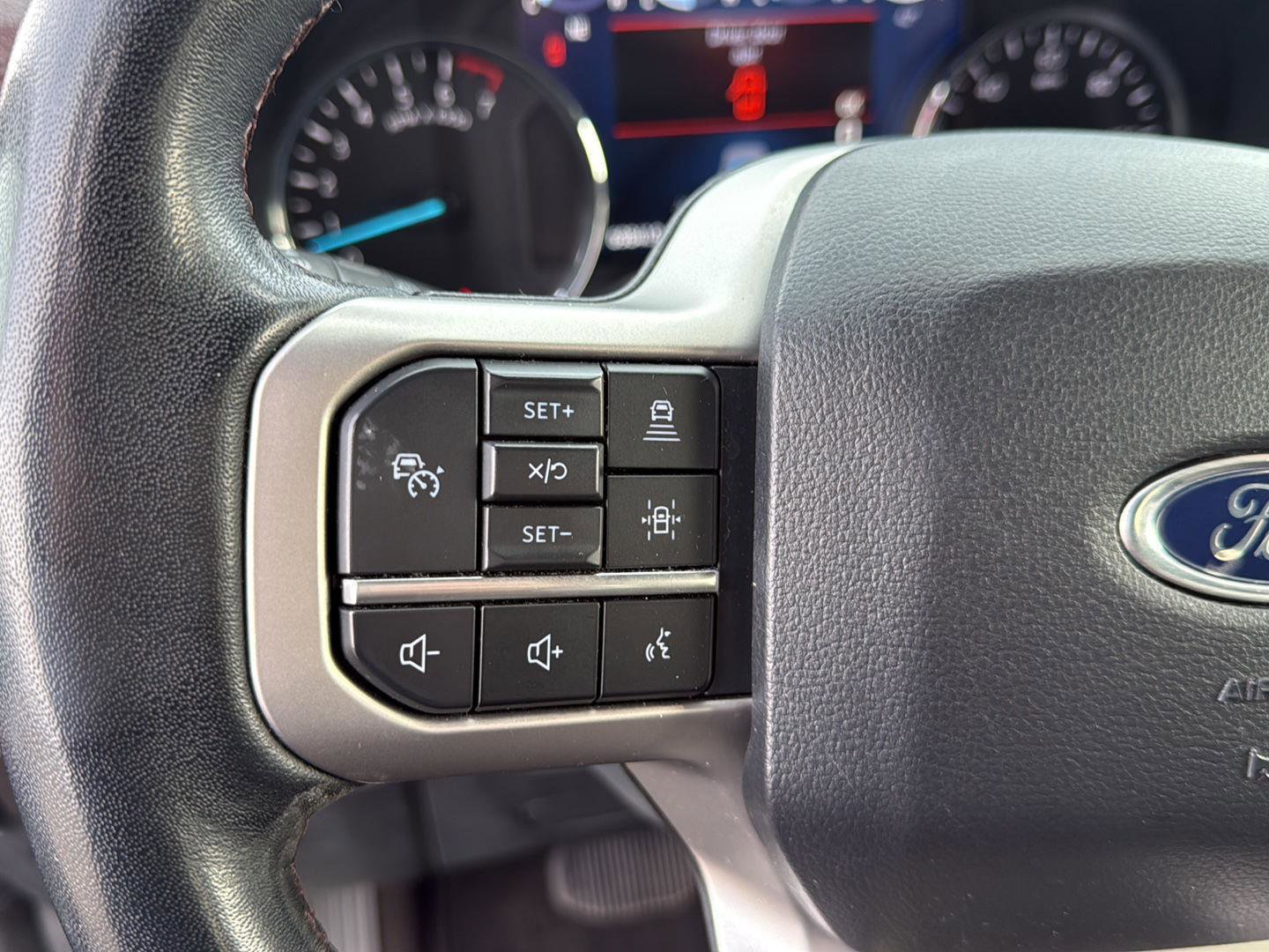 Used 2023 Ford Expedition Max Limited image 10