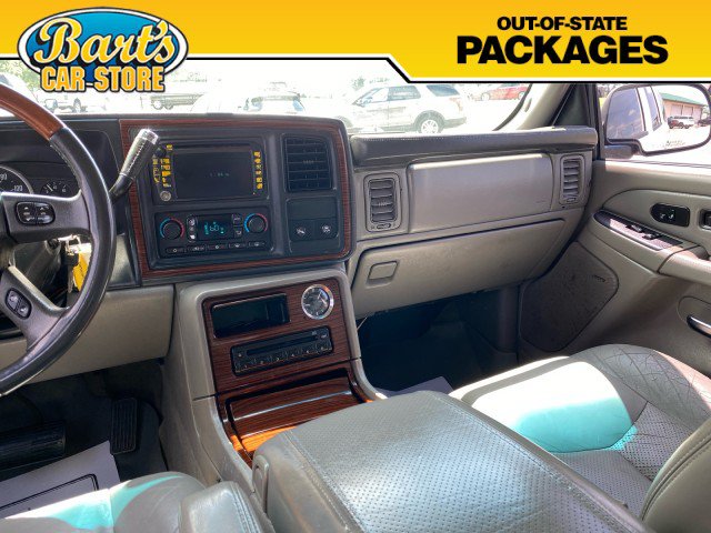 Used 2004 Cadillac Escalade AWD image 24