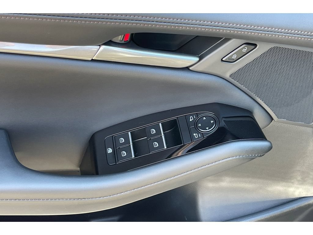Certified 2025 MAZDA MAZDA3 s FWD image 13