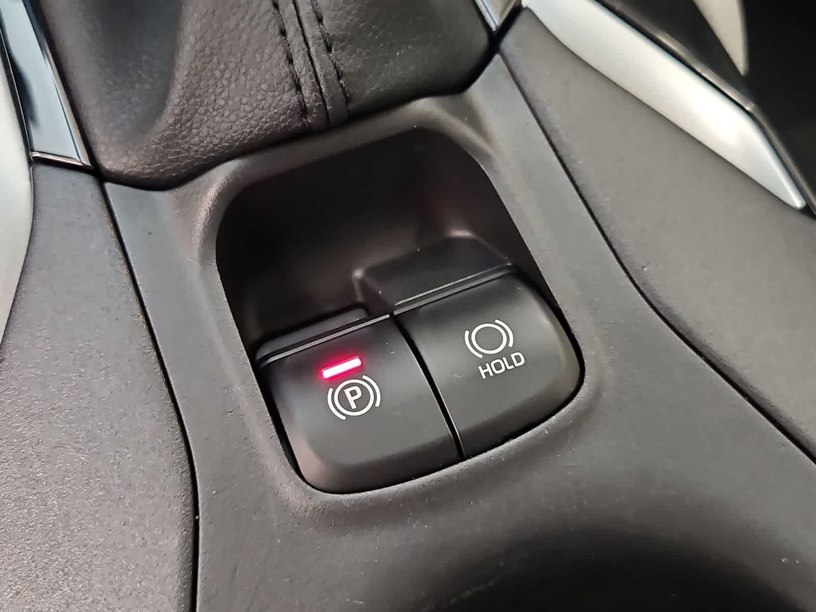Used 2024 Toyota Corolla Cross L FWD image 29