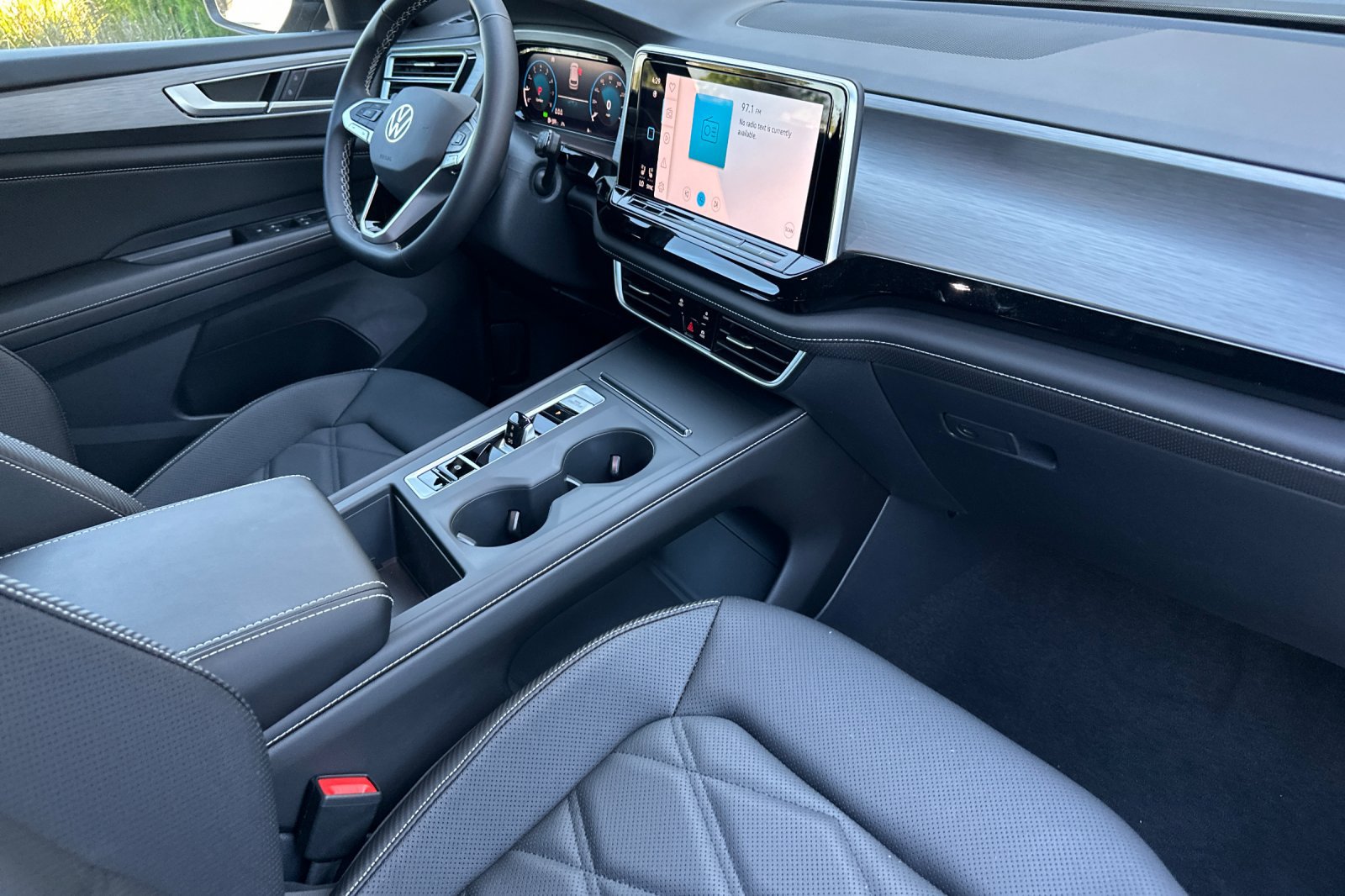 New 2026 Volkswagen Atlas Cross Sport SE AWD/4WD image 16