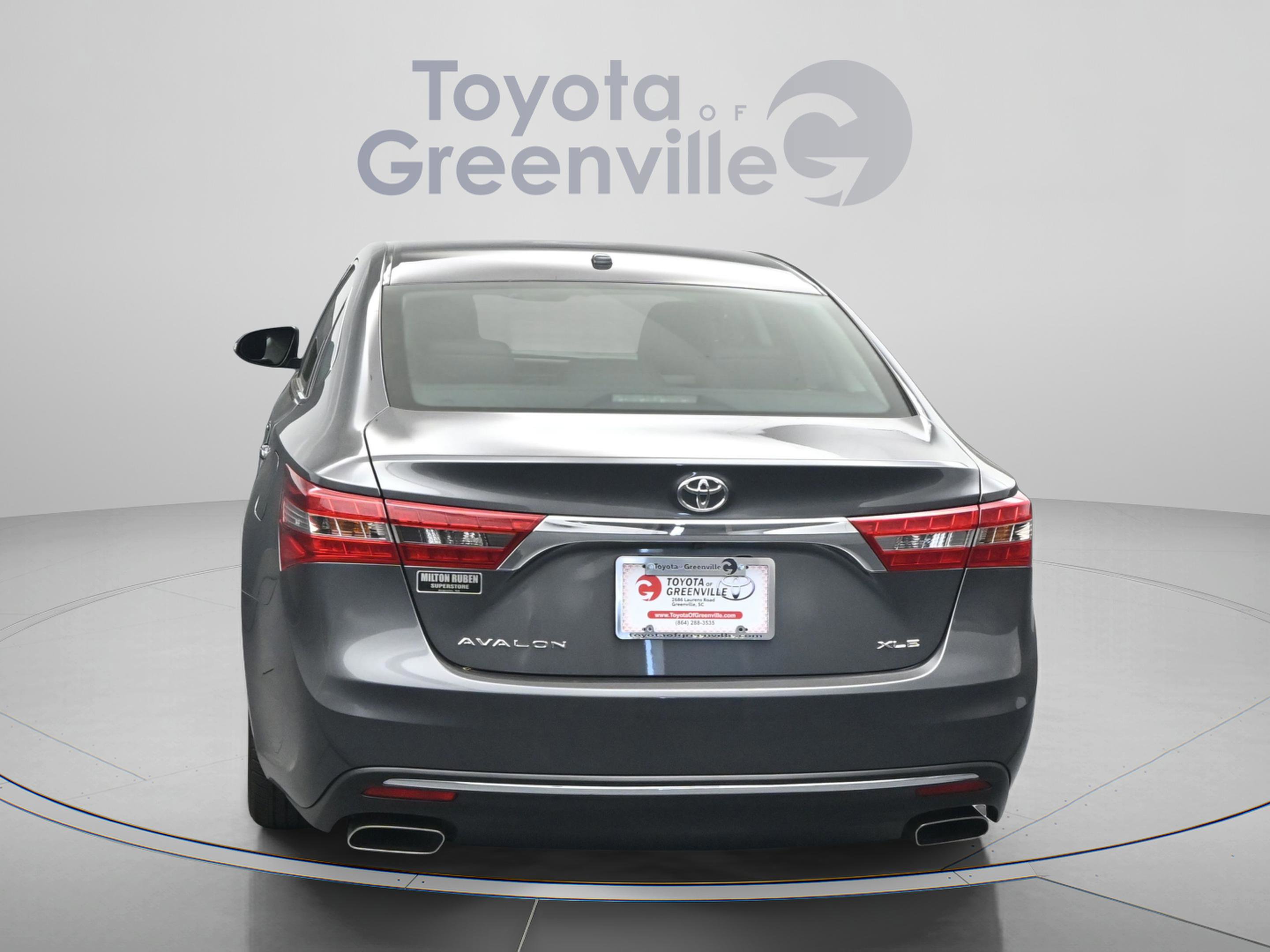 Used 2016 Toyota Avalon XLE image 11