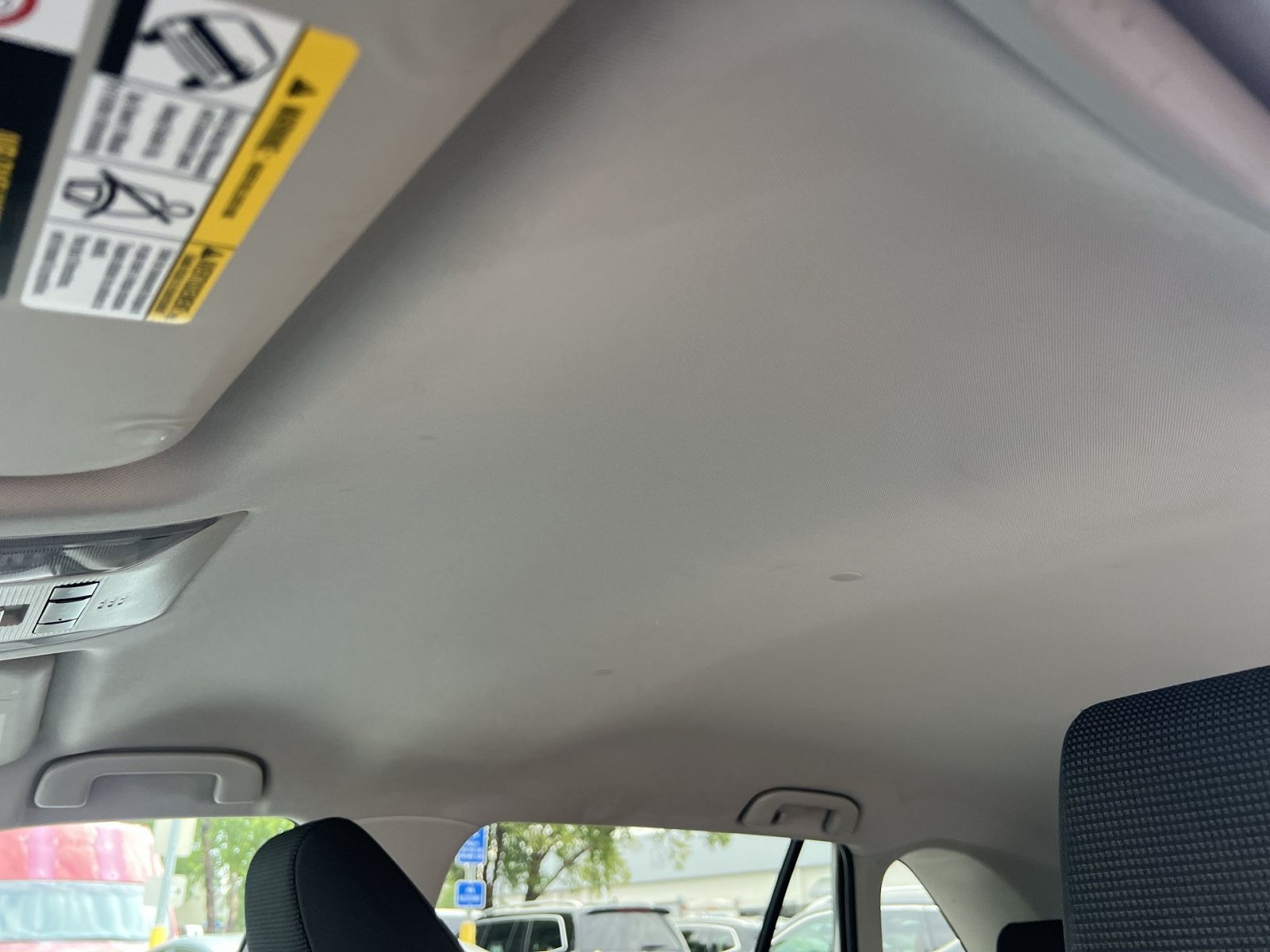 Used 2019 Toyota RAV4 LE AWD/4WD image 24
