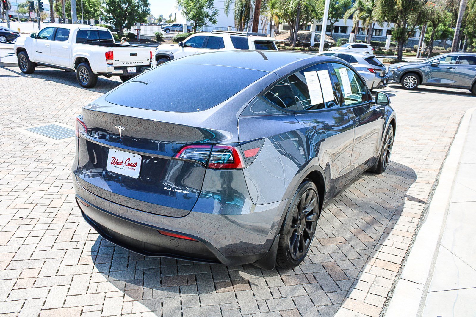 Used 2021 Tesla Model Y Long Range AWD/4WD image 7
