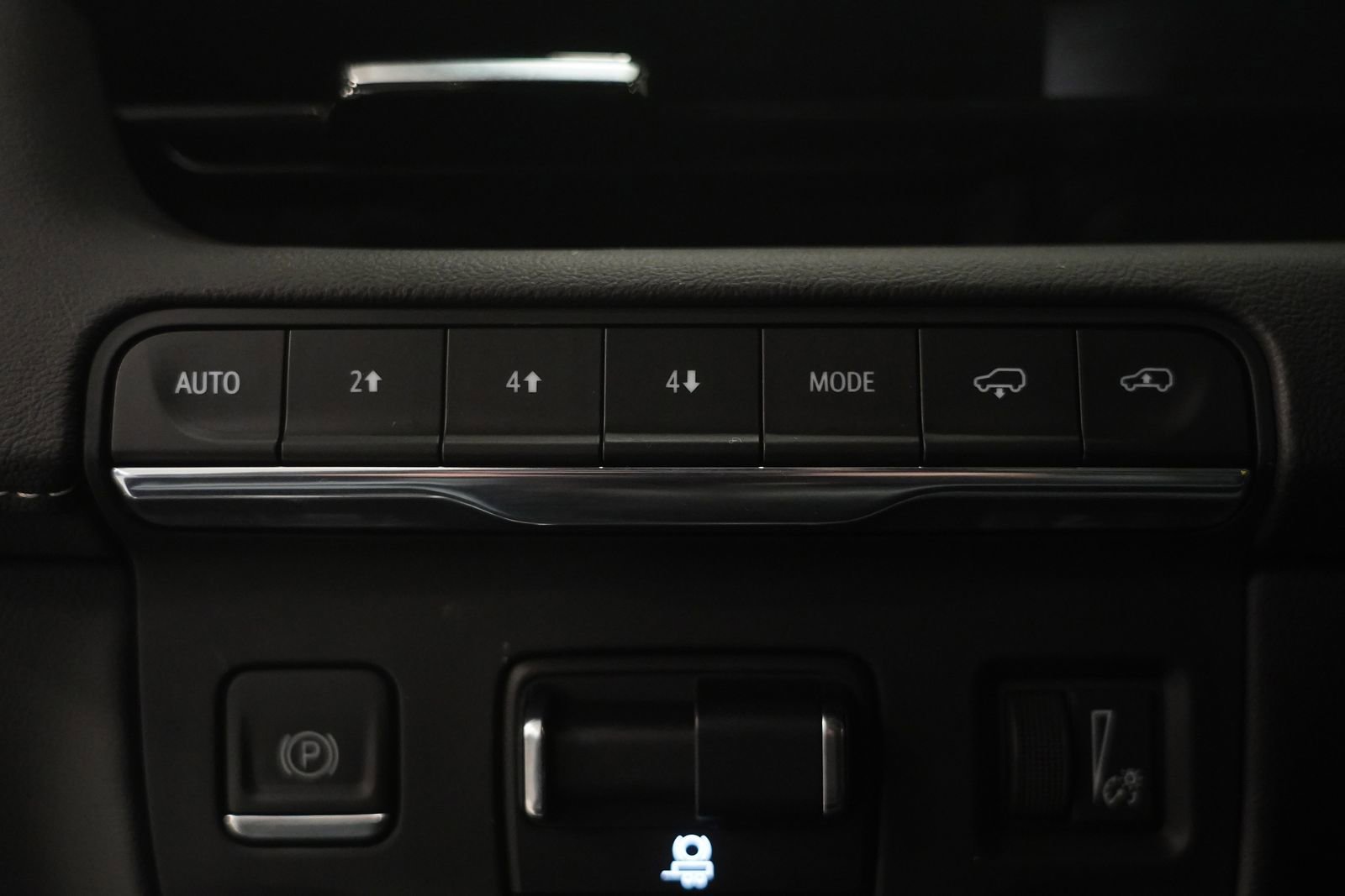 Used 2021 Cadillac Escalade ESV Premium Luxury w/ Driver Assist Tech Package image 34