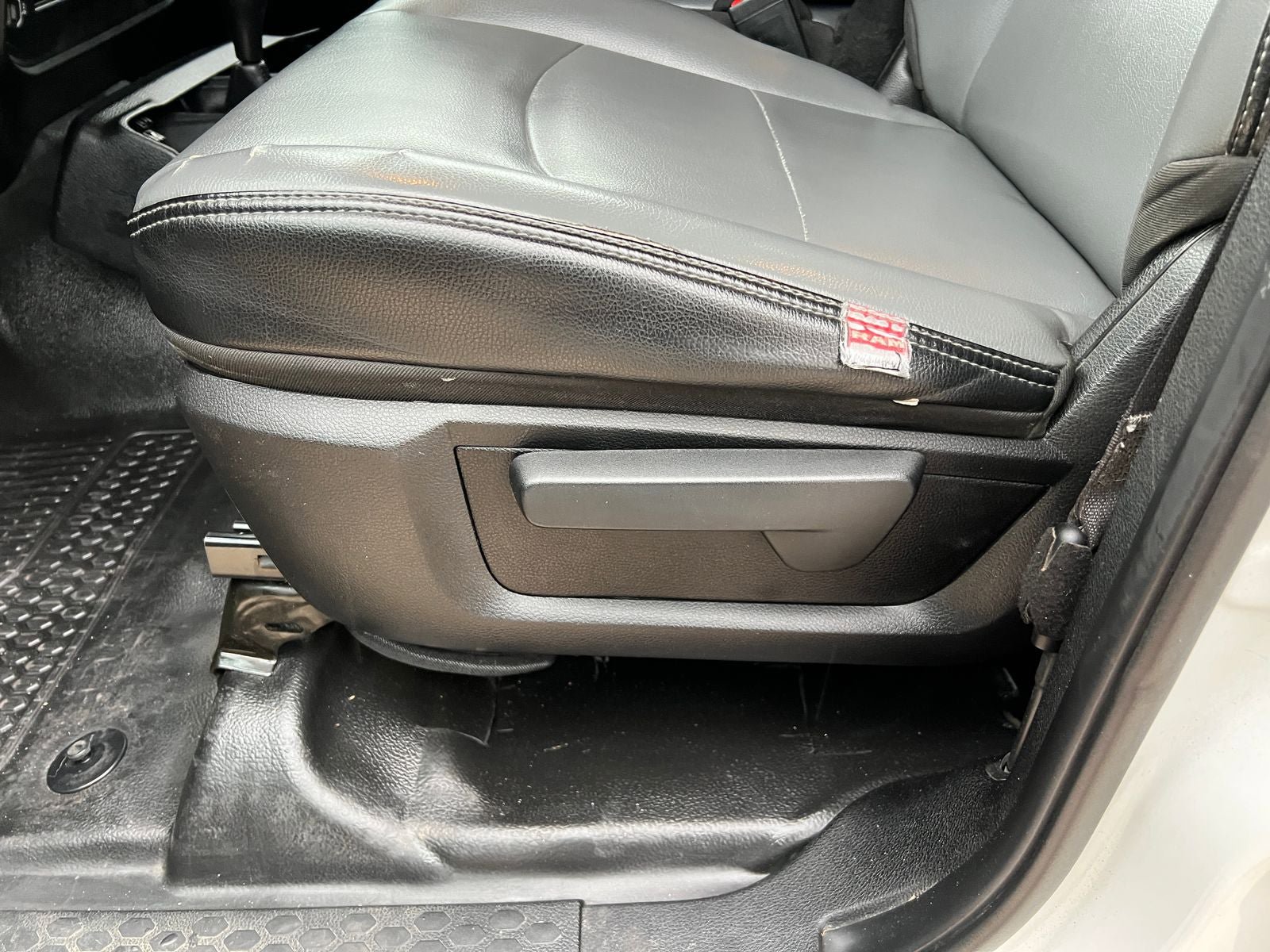 Used 2019 RAM 2500 Tradesman w/ Safety Group AWD/4WD image 18