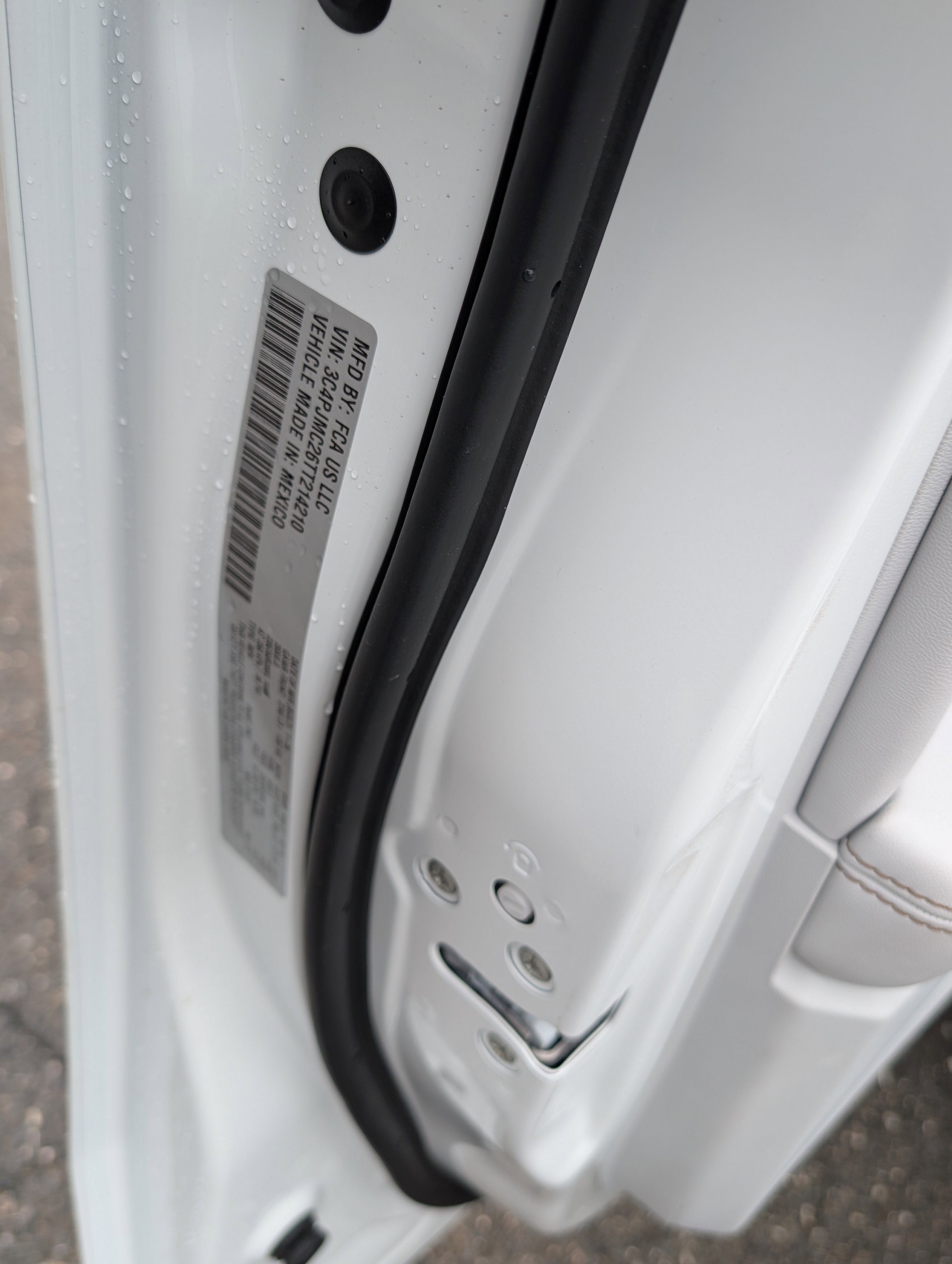 New 2026 Jeep Cherokee Overland image 14