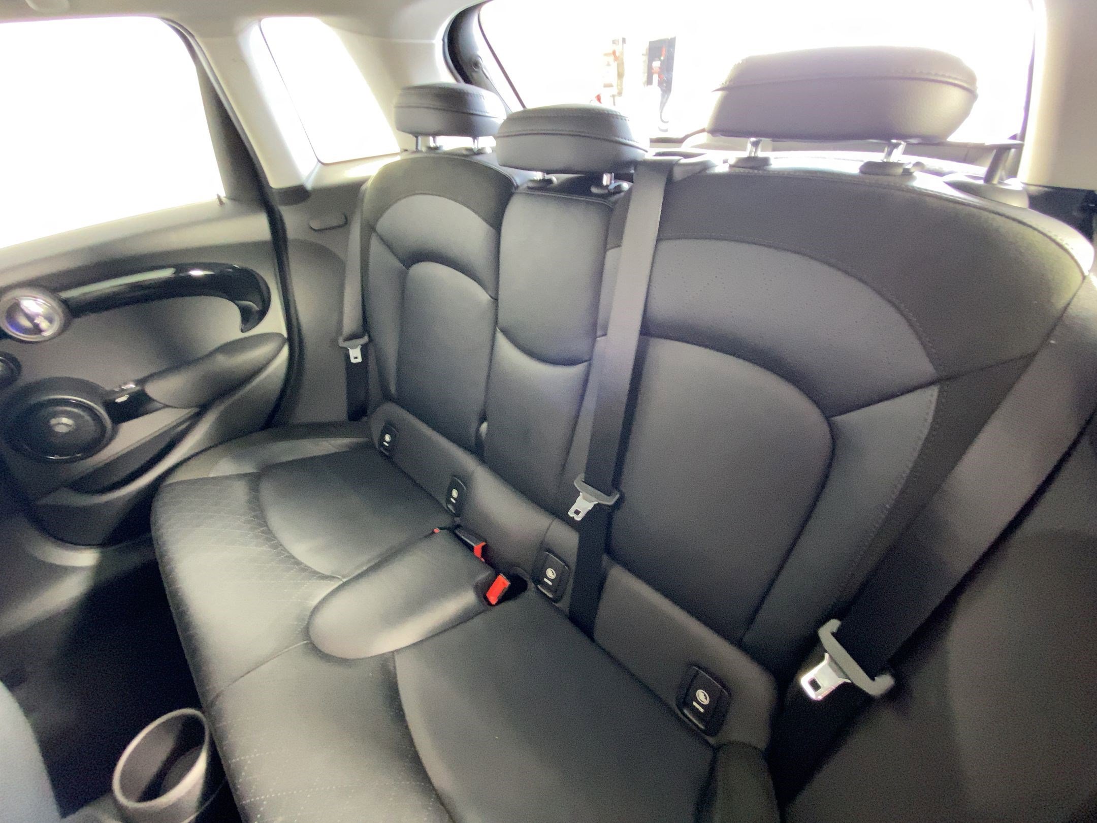 Used 2020 MINI Cooper S w/ Signature Upholstery Package image 29