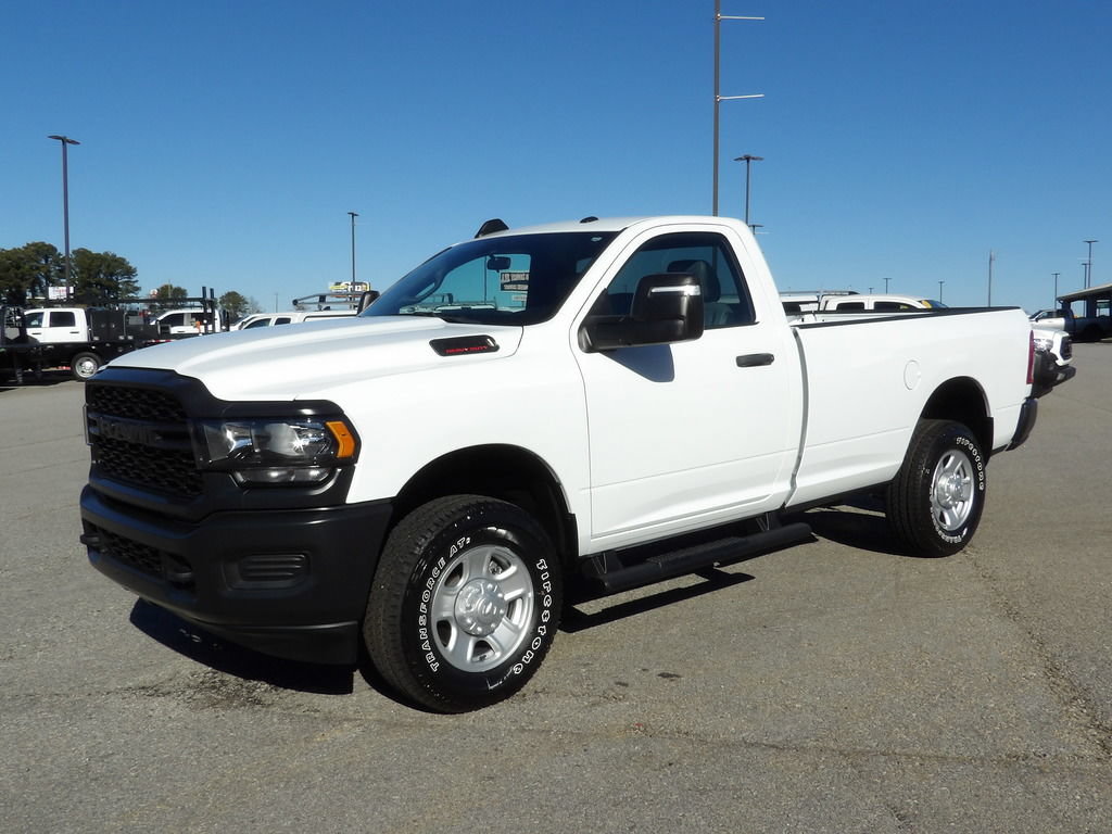 Used 2024 RAM 2500 Tradesman w/ Protection Group AWD/4WD image 3