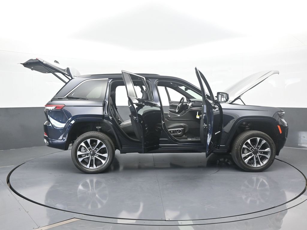 Used 2024 Jeep Grand Cherokee Overland w/ Luxury Tech Group IV image 80