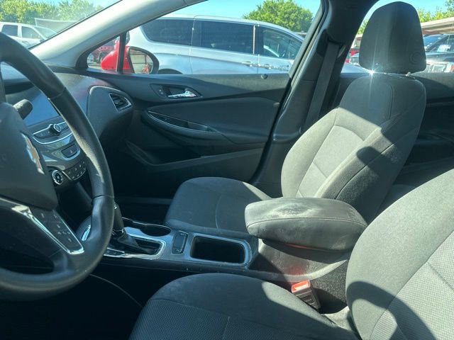 Used 2019 Chevrolet Cruze Sedan FWD image 4