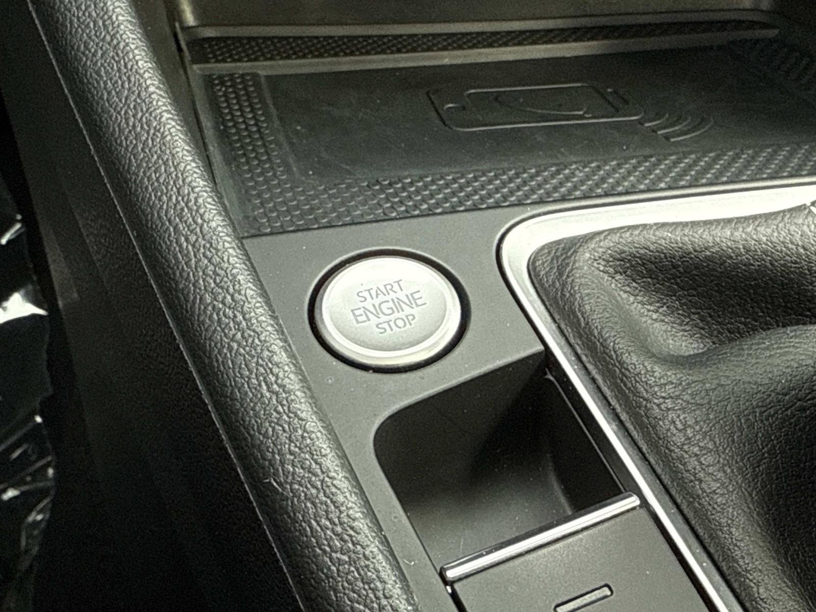 Used 2022 Volkswagen Jetta SEL image 14