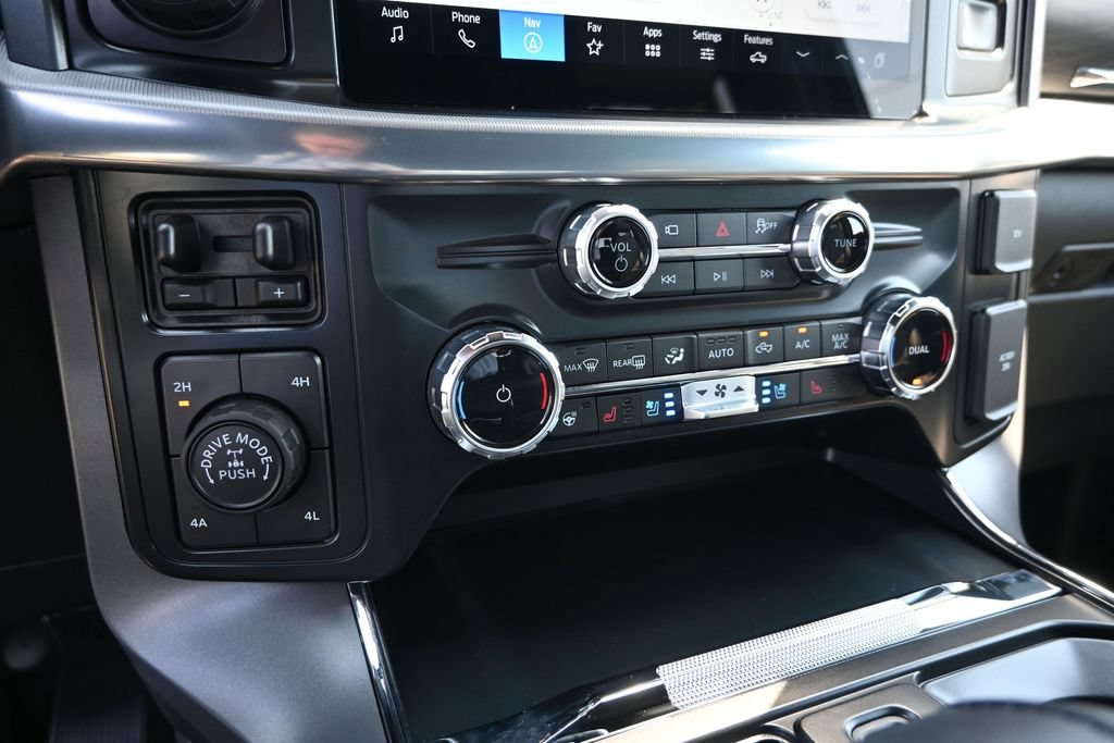Used 2025 Ford F150 Lariat w/ Equipment Group 501A Mid AWD/4WD image 16
