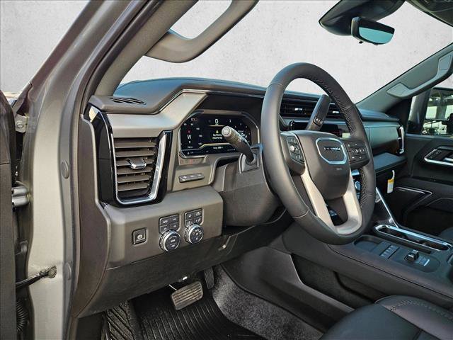Used 2025 GMC Sierra 3500 Denali w/ Denali Reserve Package image 11