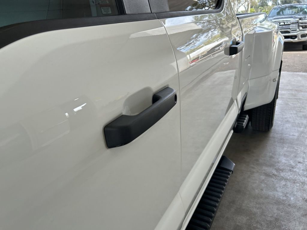 Used 2024 Ford F350 XL w/ FX4 Off-Road Package image 15