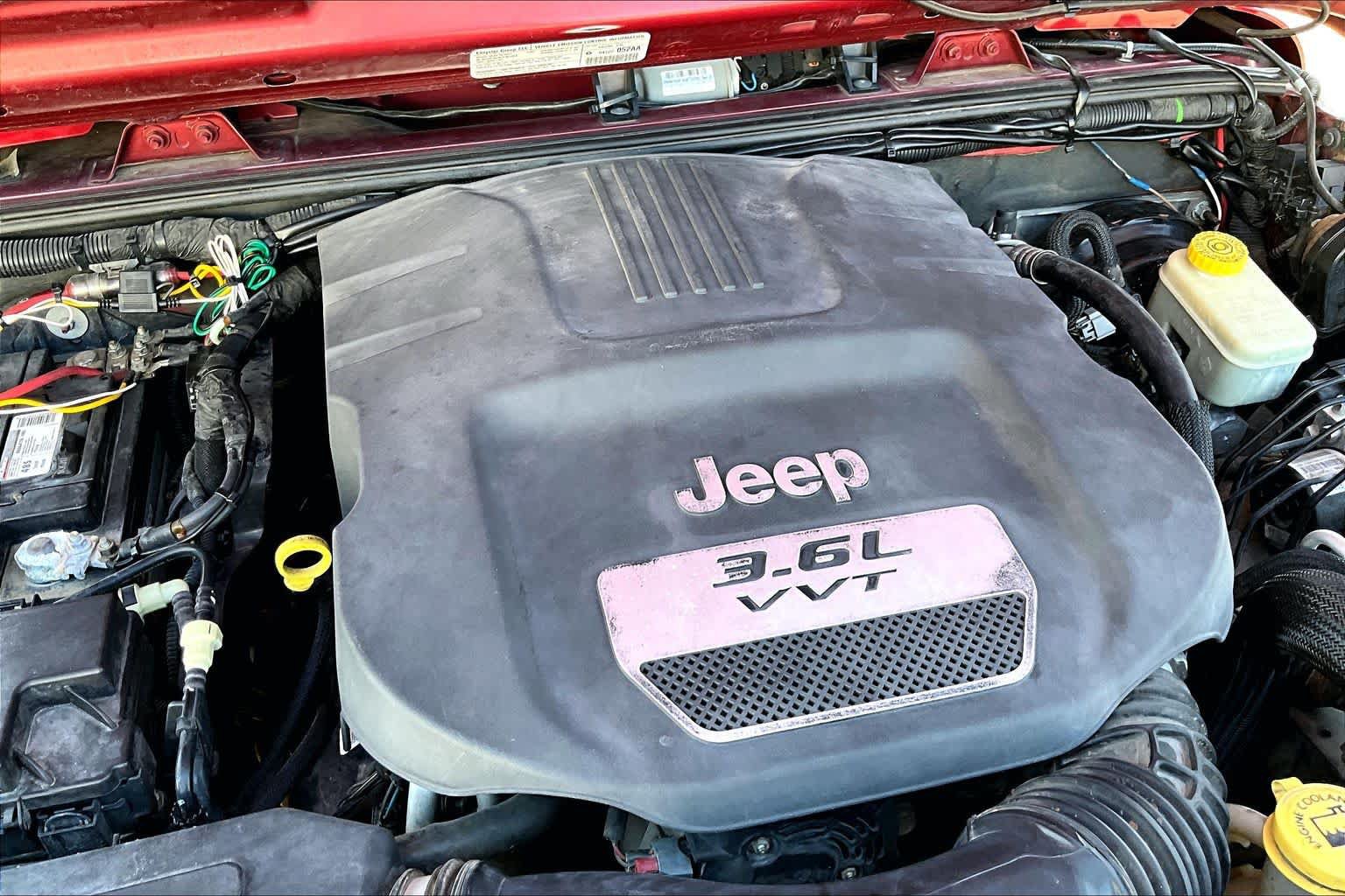 Used 2013 Jeep Wrangler Sport w/ Connectivity Group AWD/4WD image 33