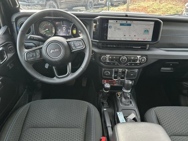 Certified 2025 Jeep Wrangler Unlimited Rubicon 4xe w/ Safety Group image 22