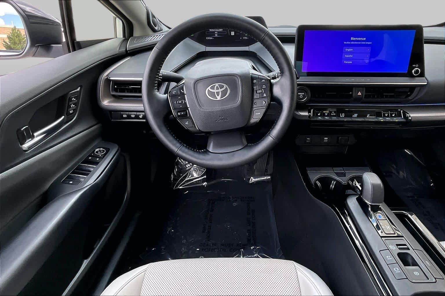Used 2024 Toyota Prius Limited FWD image 6