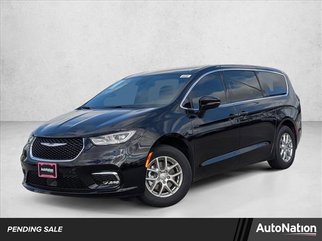 New 2026 Chrysler Pacifica Select