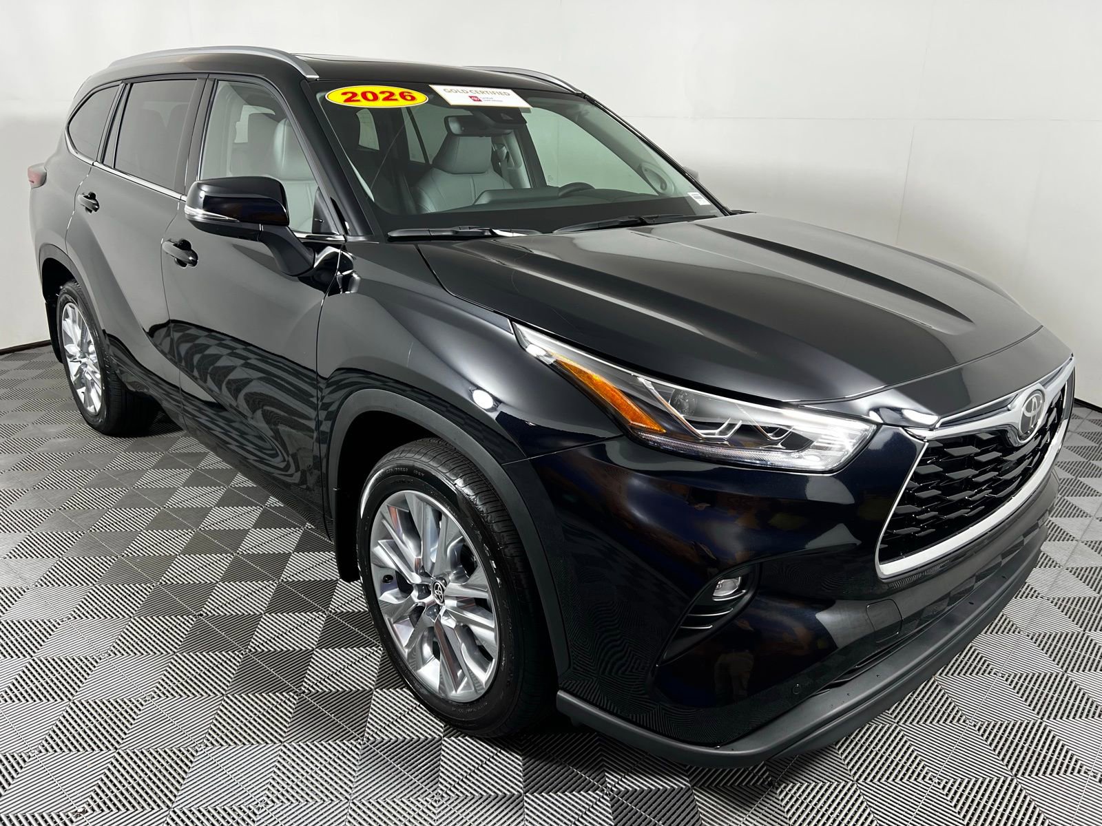 Certified 2026 Toyota Highlander Limited image 3