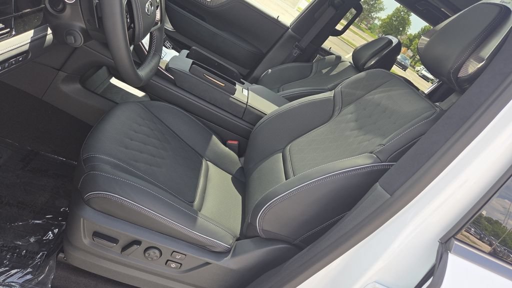 New 2026 INFINITI QX80 Autograph w/ Premium Cargo Package AWD/4WD image 15