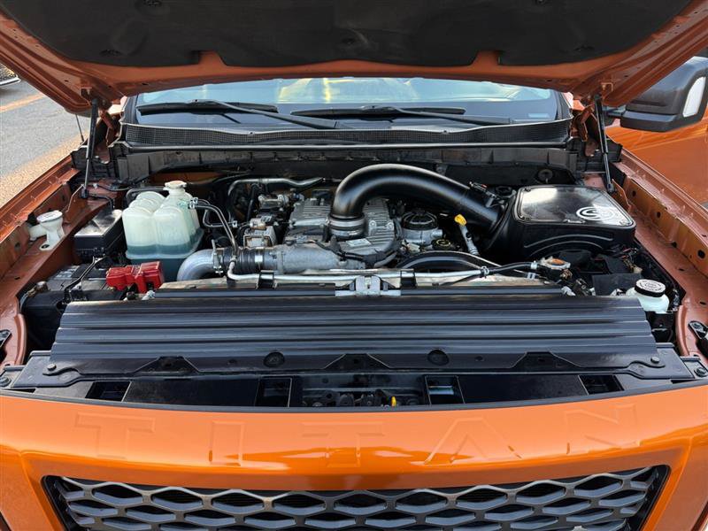 Used 2019 Nissan Titan PRO-4X image 18