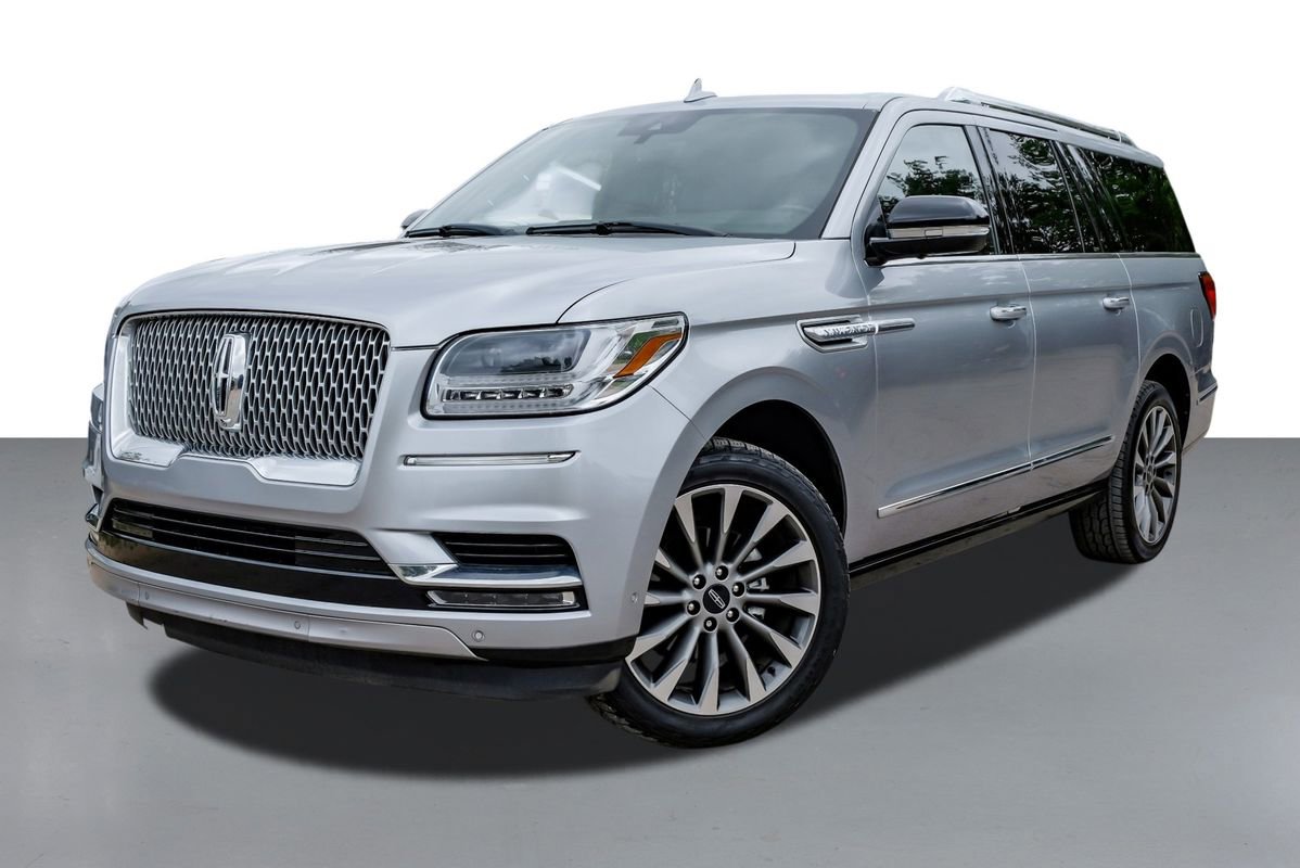 Used 2020 Lincoln Navigator L Reserve RWD image 4