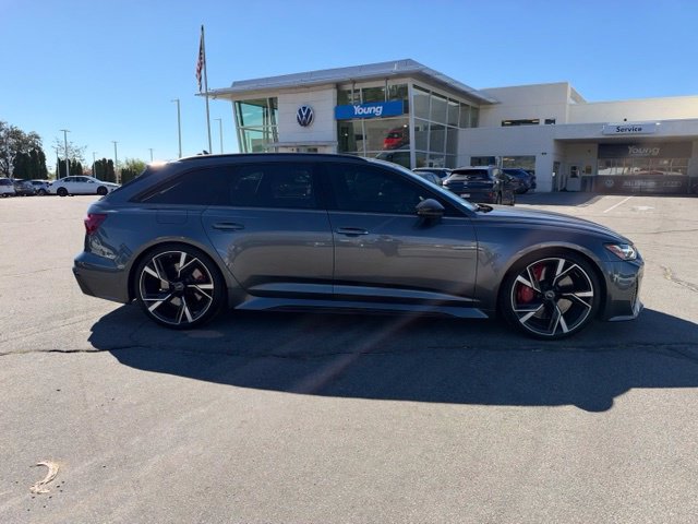 Used 2021 Audi RS 6 w/ Carbon Optic Package AWD/4WD image 2
