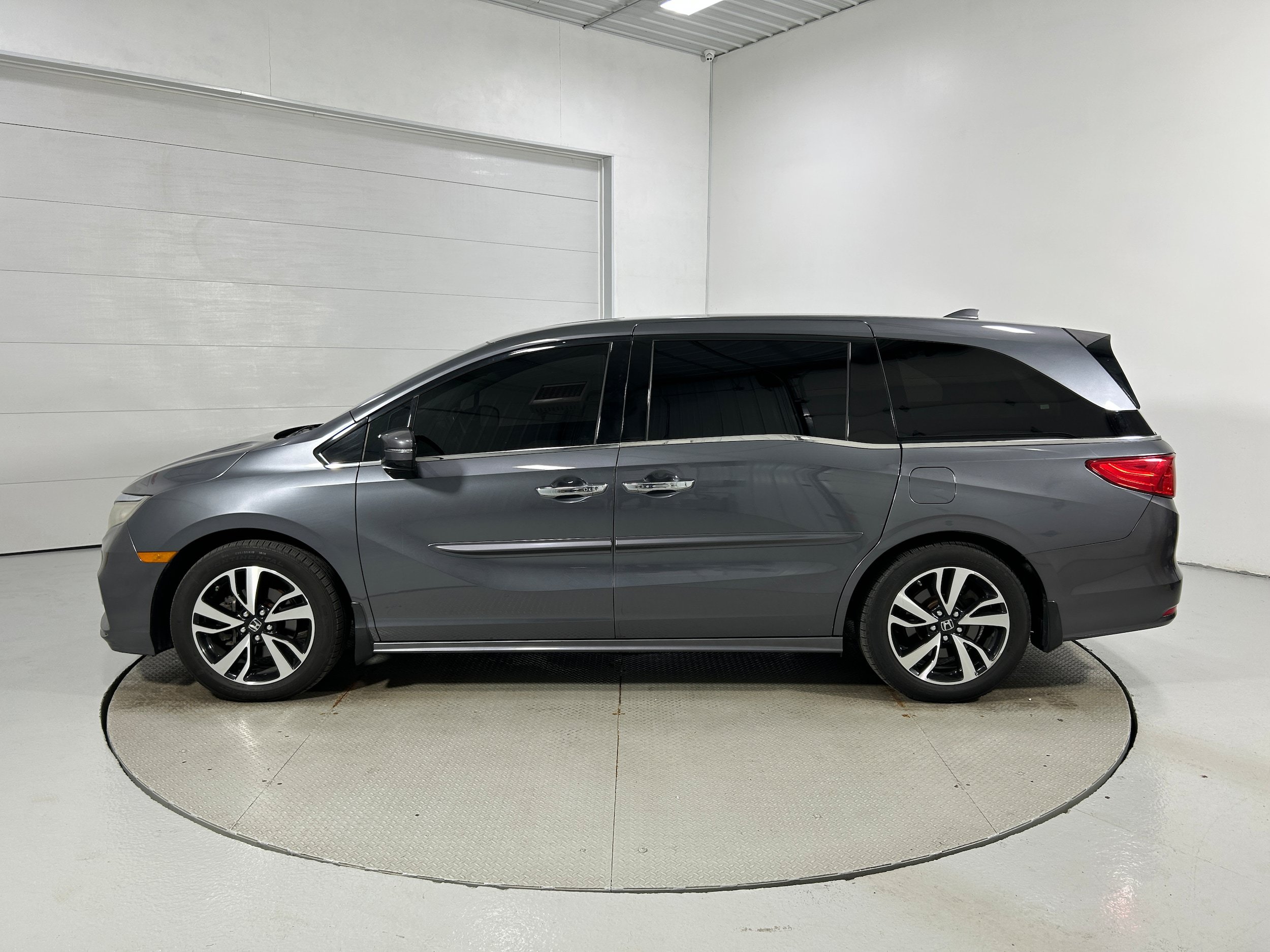 Used 2019 Honda Odyssey Elite image 23