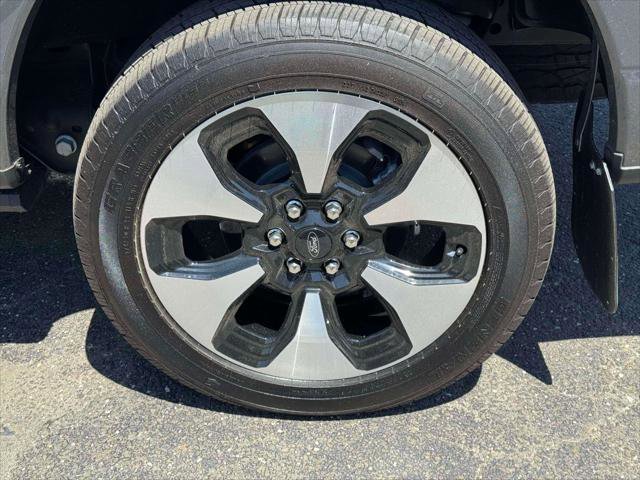 Used 2025 Ford F150 Lightning Platinum AWD/4WD image 11