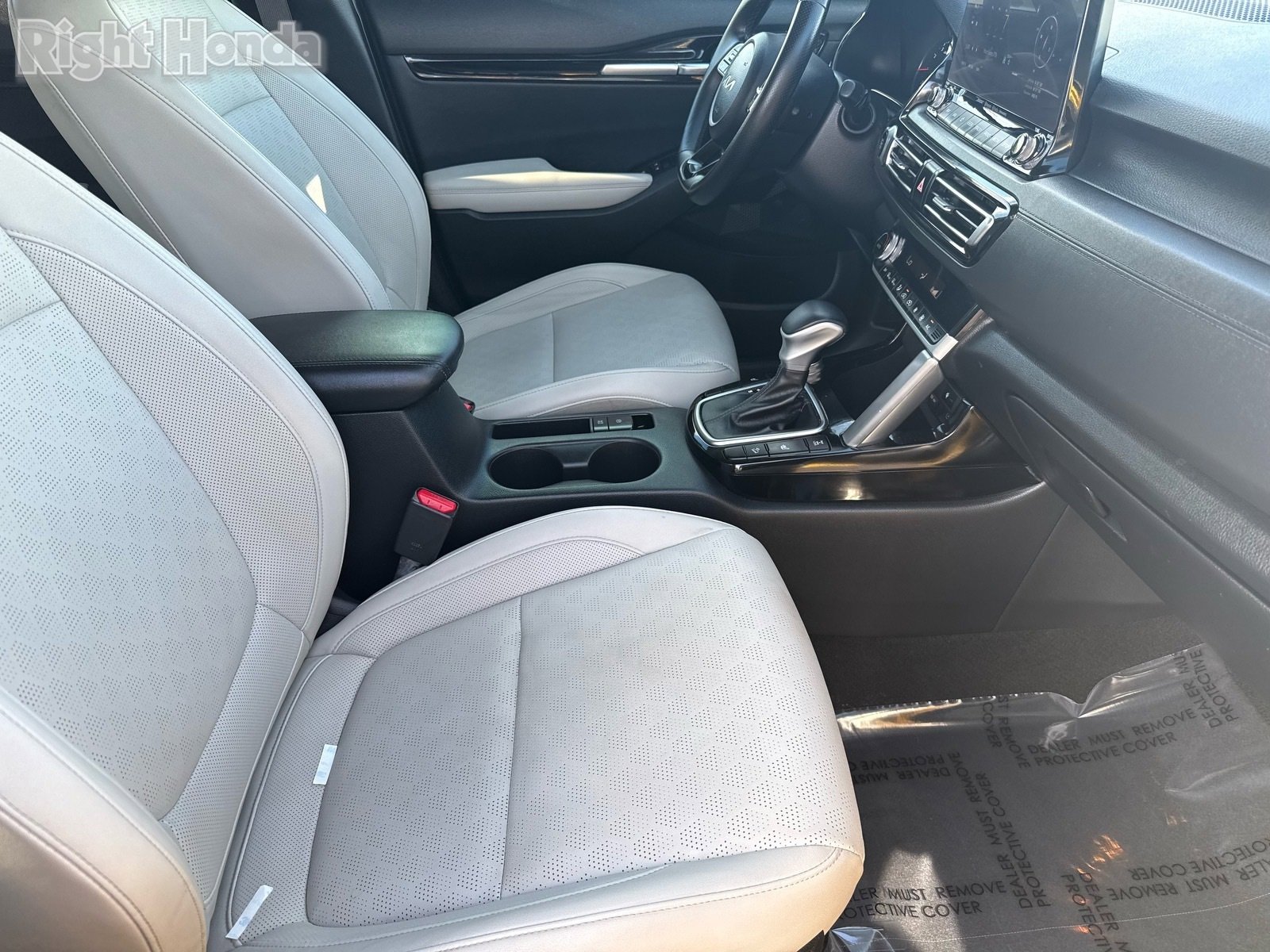 Used 2022 Kia Seltos SX w/ Sunroof Package image 30