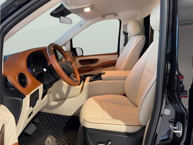 Used 2020 Mercedes-Benz Metris Passenger image 12