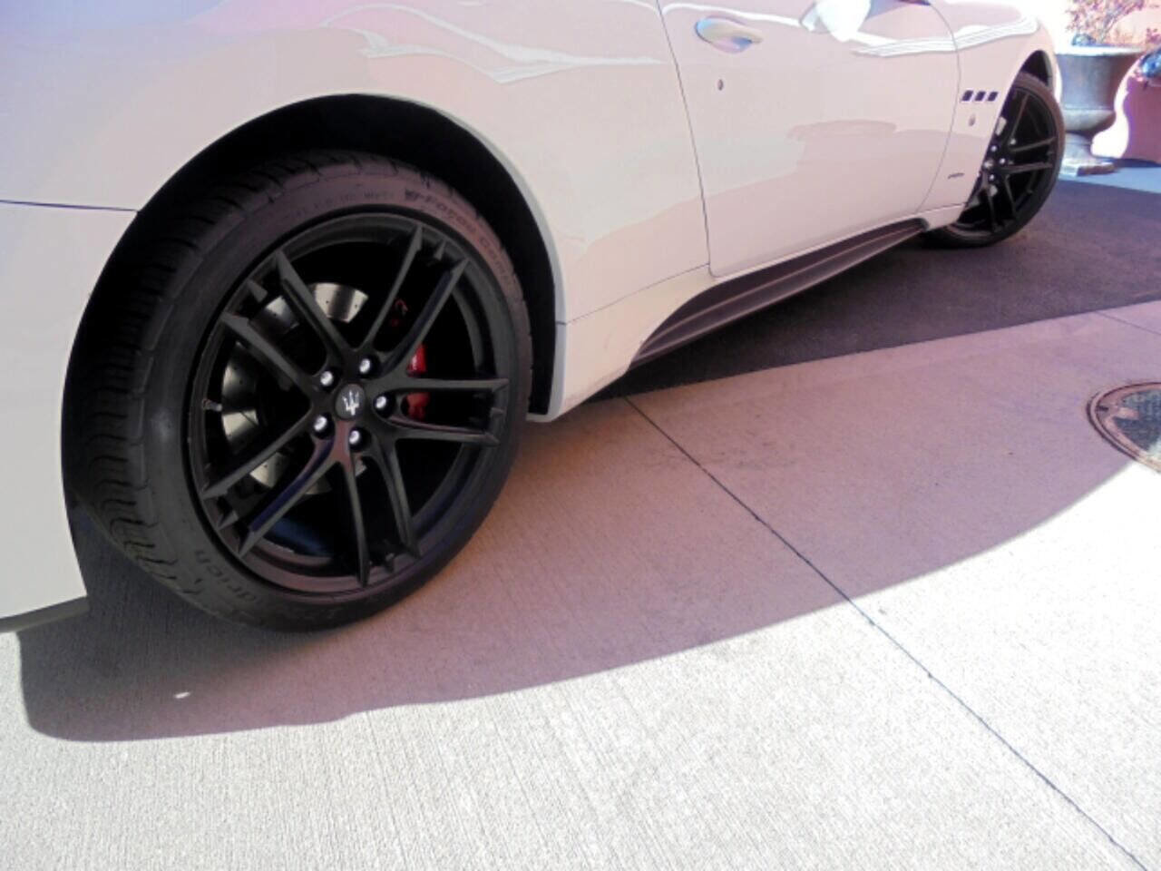 Used 2017 Maserati GranTurismo Sport image 25