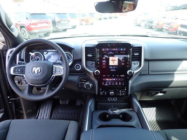 New 2026 RAM 1500 4x4 Crew Cab image 15