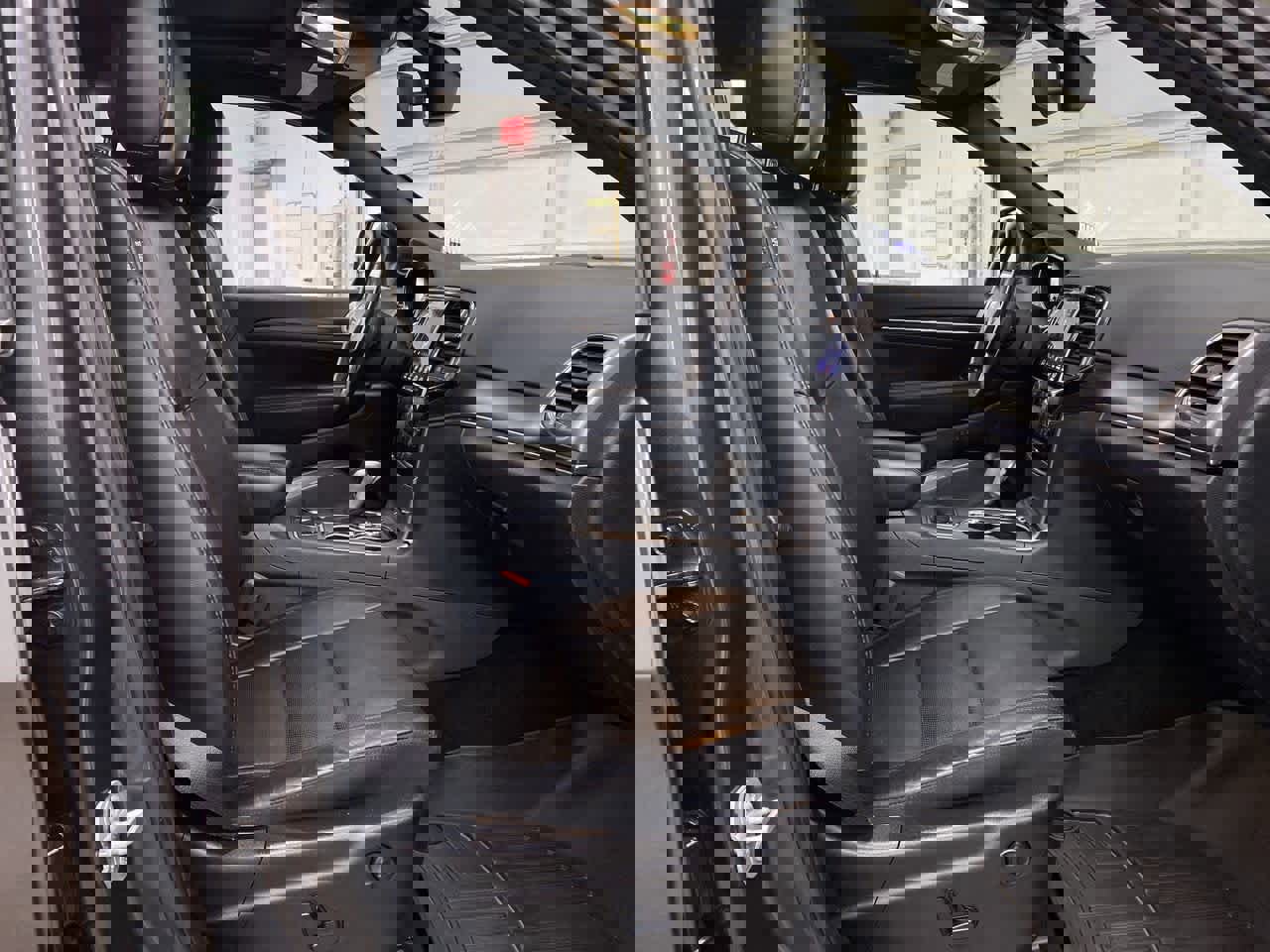 Used 2019 Jeep Grand Cherokee Limited w/ Luxury Group II image 18