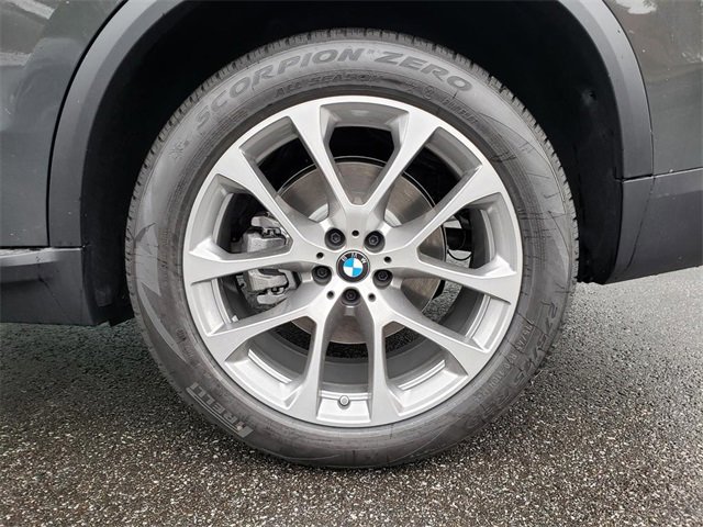 New 2026 BMW X5 xDrive40i w/ Climate Comfort Package image 27