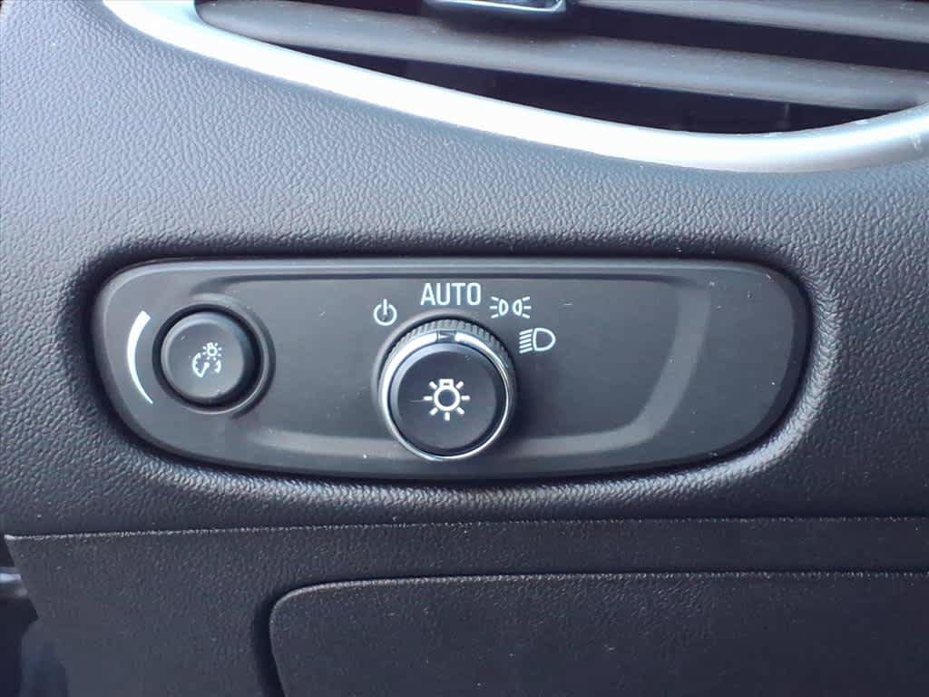 Used 2024 Chevrolet Malibu LT FWD image 12