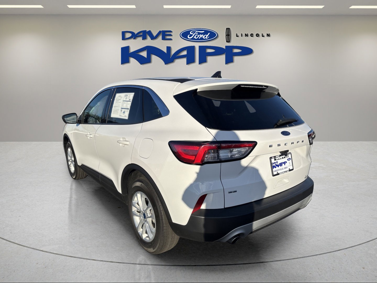 Used 2022 Ford Escape SE w/ Cold Weather Package image 6