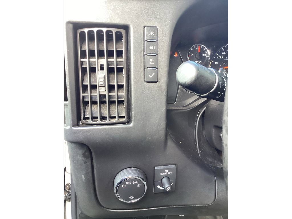 Used 2017 Chevrolet Express 2500 image 16