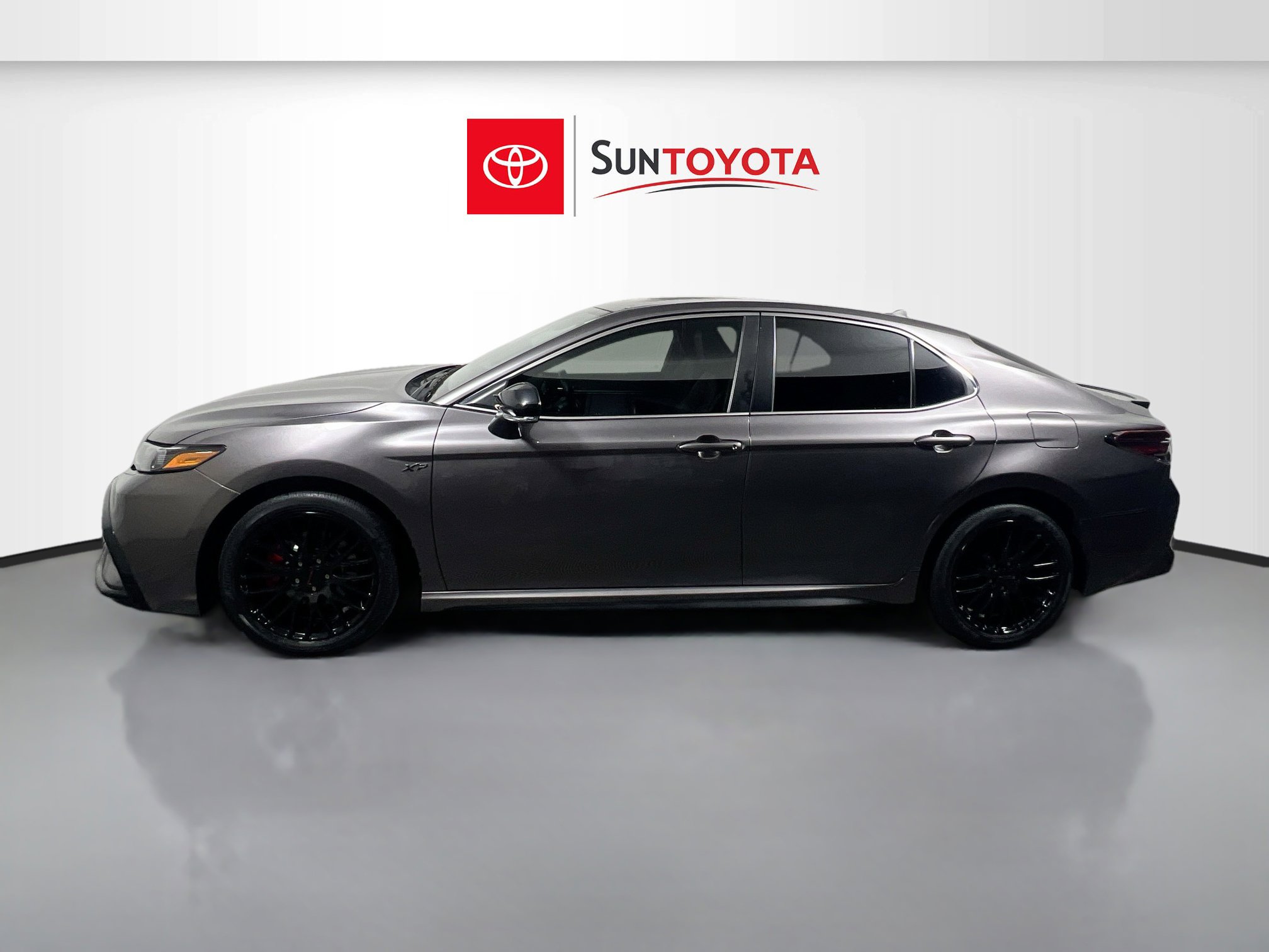 Used 2023 Toyota Camry SE image 7