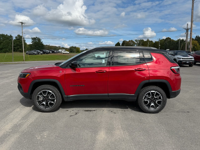 New 2026 Jeep Compass Trailhawk AWD/4WD image 2