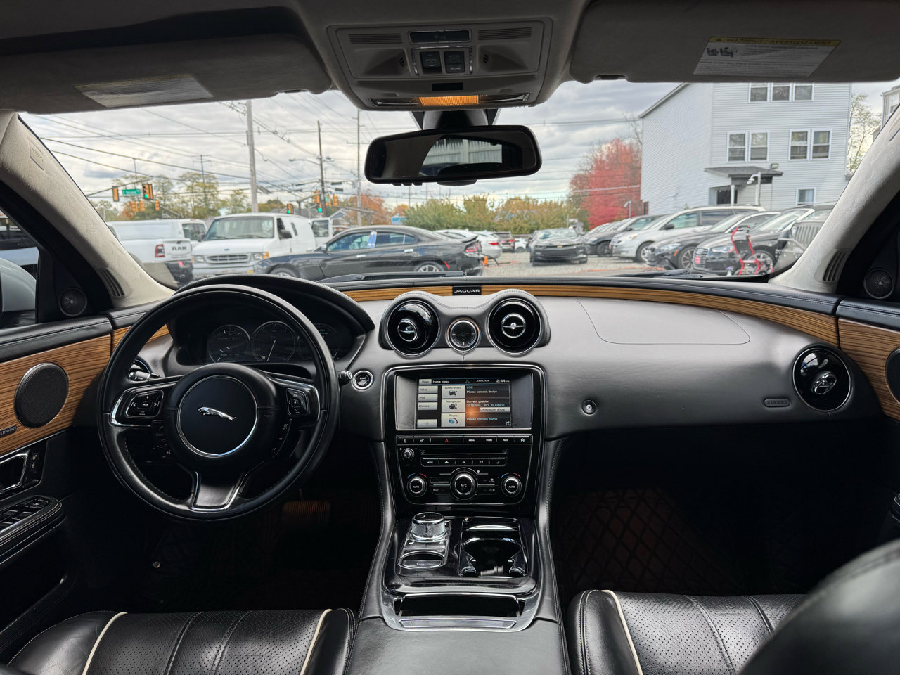 Used 2015 Jaguar XJ L Portfolio image 9