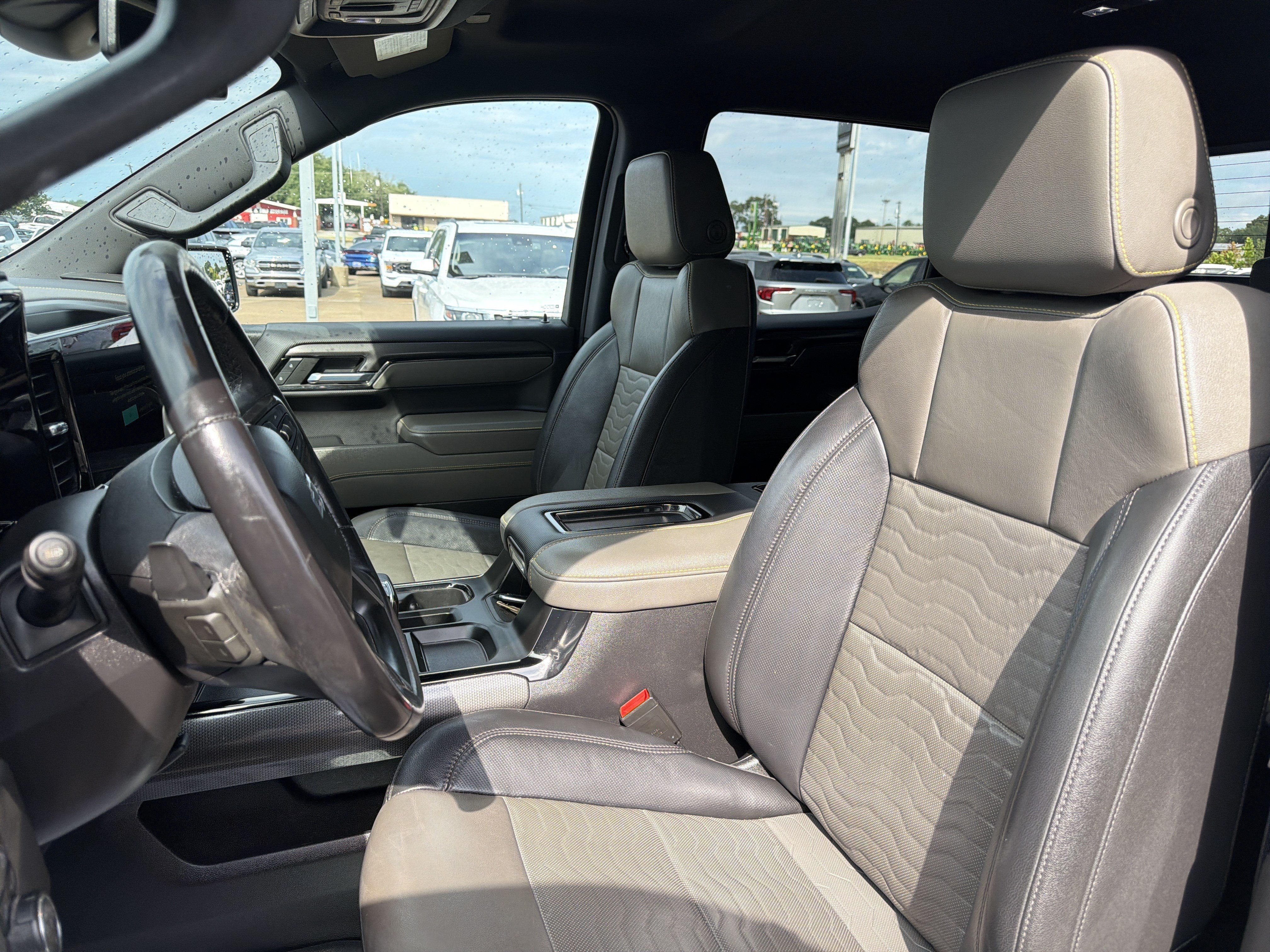 Used 2022 Chevrolet Silverado 1500 ZR2 AWD/4WD image 7