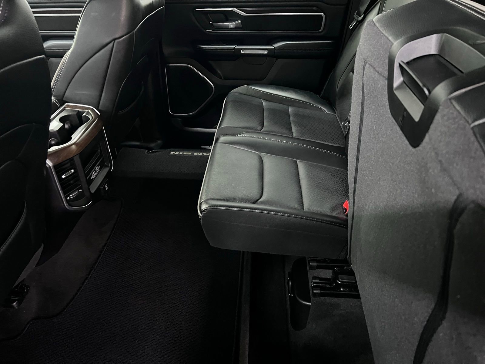 Used 2022 RAM 1500 Laramie image 22