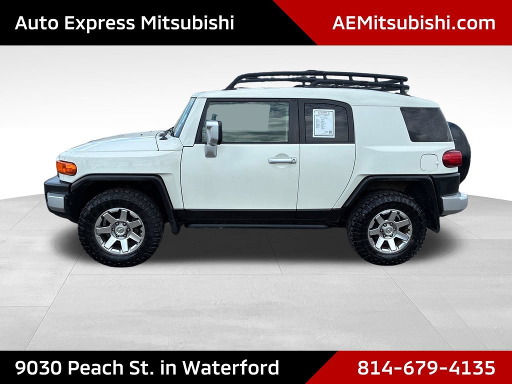 Used 2014 Toyota FJ Cruiser 4WD w/ Upgrade Package image 4