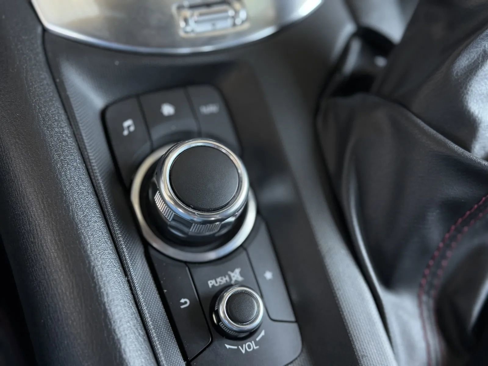 Used 2018 MAZDA MX-5 Miata RF Grand Touring image 31