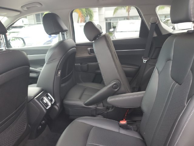 Certified 2023 Kia Sorento EX FWD image 10