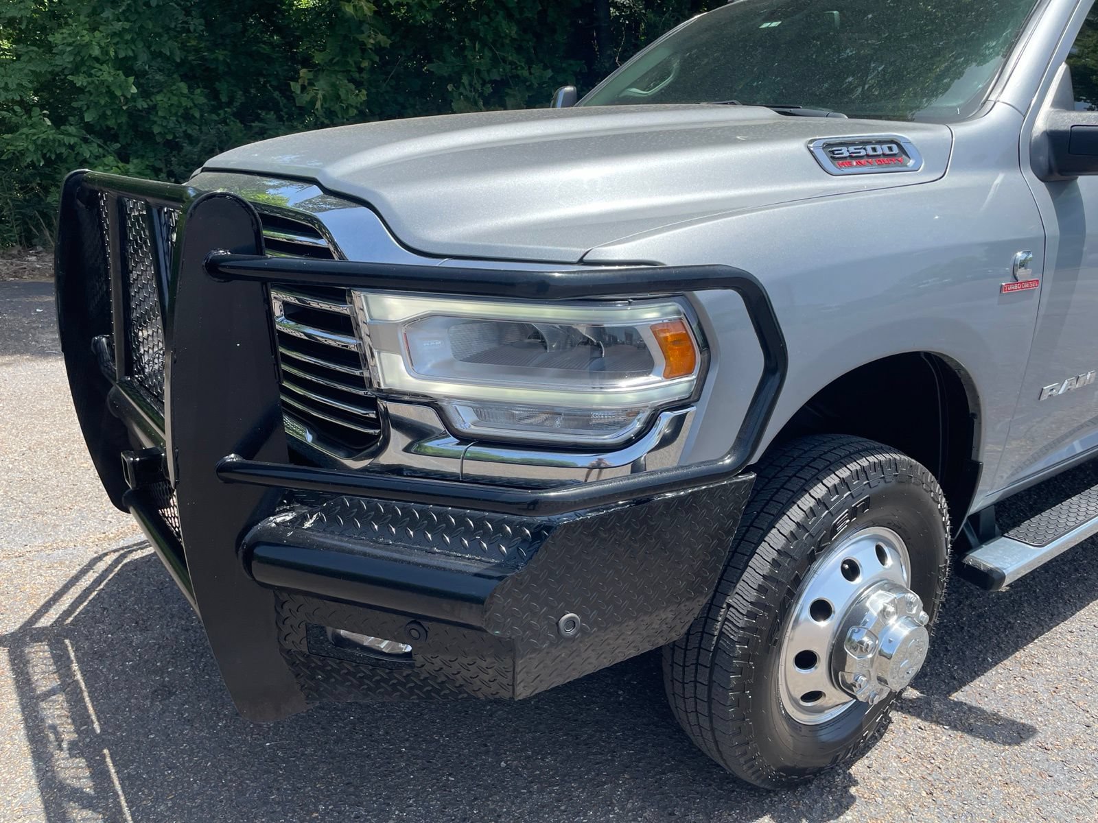 Used 2024 RAM 3500 Laramie AWD/4WD image 11