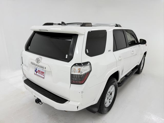 Used 2023 Toyota 4Runner SR5 AWD/4WD image 40