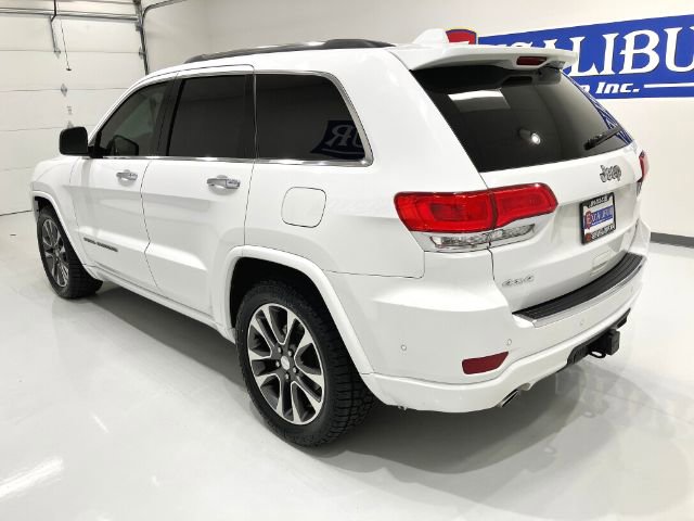 Used 2017 Jeep Grand Cherokee Overland w/ Jeep Active Safety Group image 14